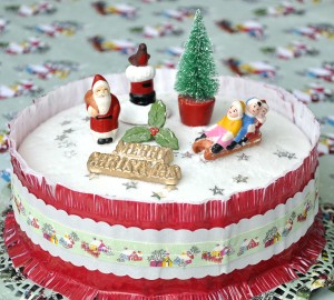 modern-christmas-cake-decorations